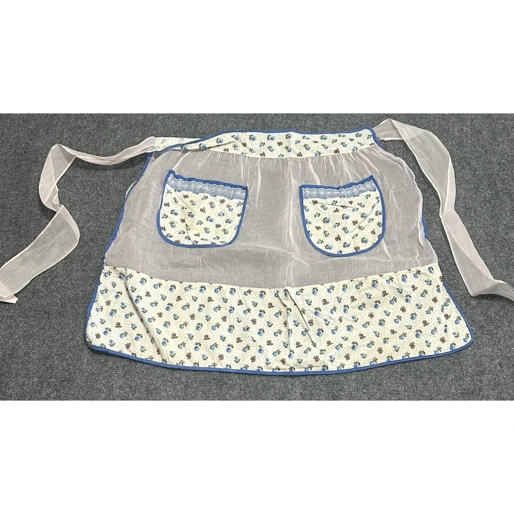 Vtg Fabric Hand Sewn Apron Blue & pin Flowers 2 Pockets Taffeta, Lace and Cotton